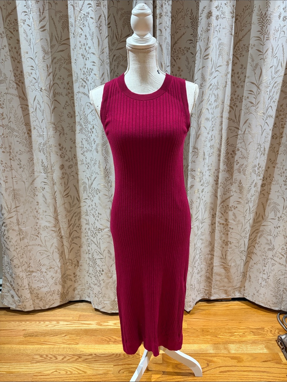 Banana Republic Sleeveless Ribbed Midi Dress - Berry size small
